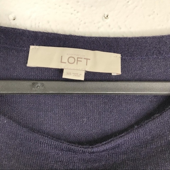 Loft Navy Blue Silver Studded Wool Blend Knit Top Lightweight Sweater XSMALL - Picture 2 of 6